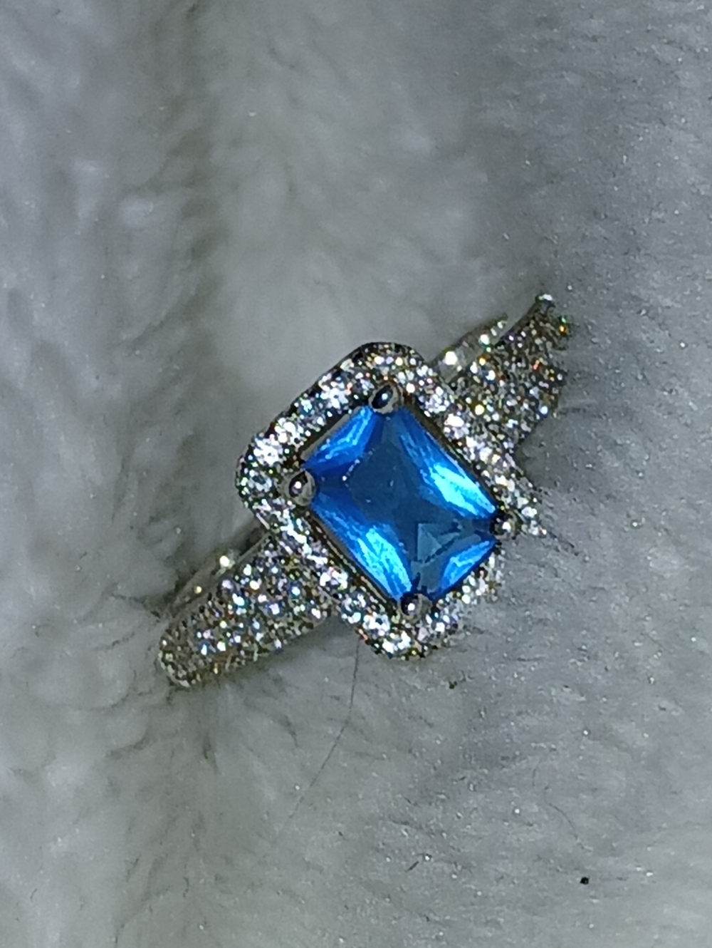 S925 London Blue Topaz Halo Ring
